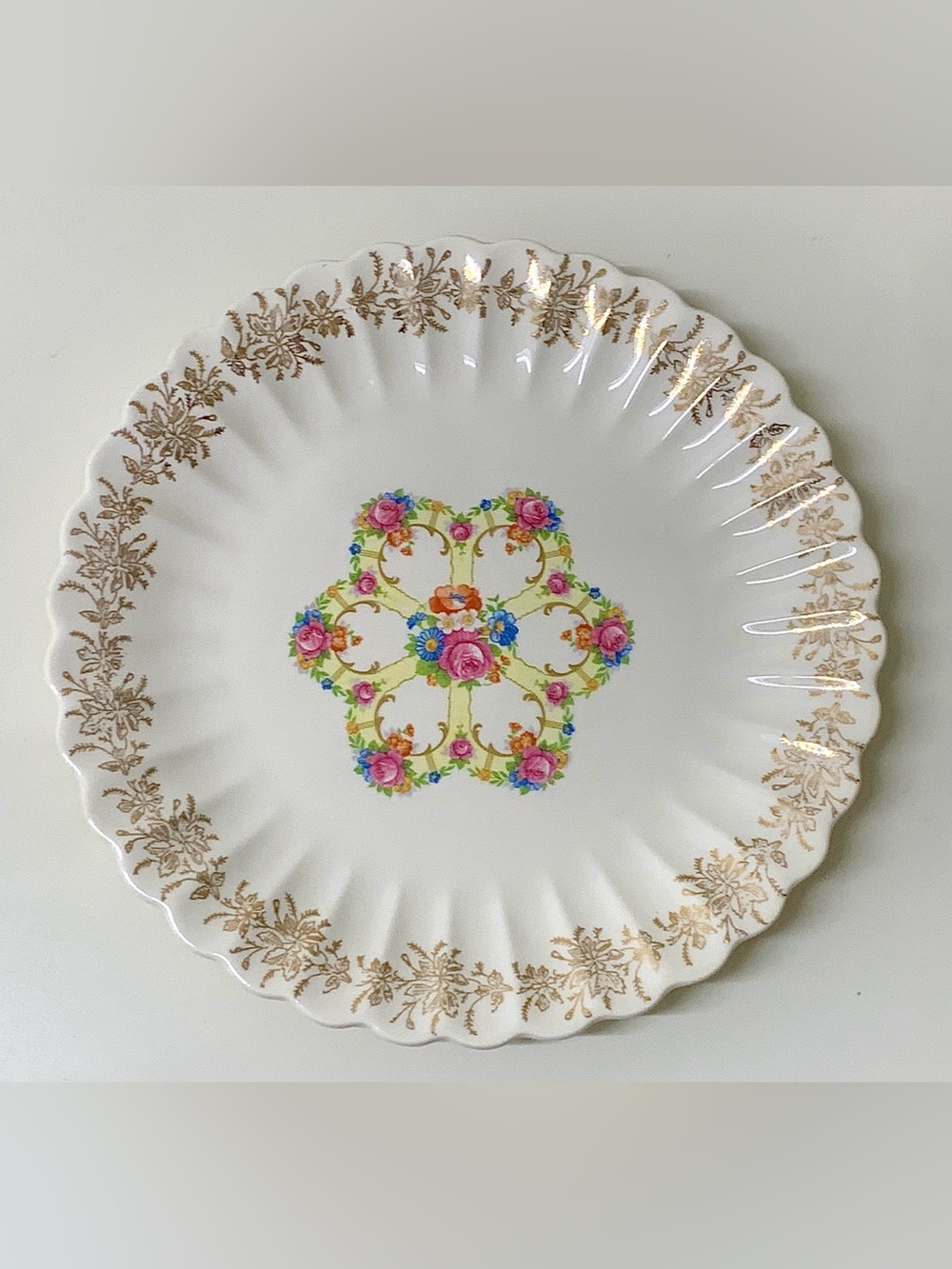 Vtg Discontinued Franklinware IVORY 22k Gold Trim Scalloped Floral Dinner Plate